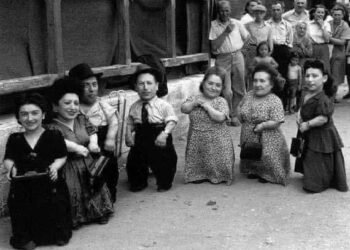 Семья Овиц попала в Аушвиц из-за роста и национальности.