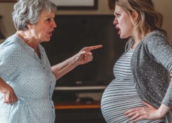 – Я врач, и ты сделаешь, как я сказала, – заявила свекровь беременной невестке