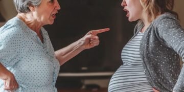 – Я врач, и ты сделаешь, как я сказала, – заявила свекровь беременной невестке