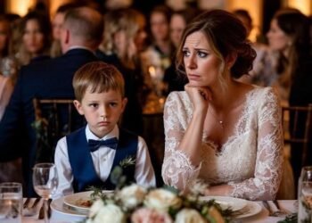 На глазах у всех моя родная сестра опозорила меня на своей свадьбе… Но тут жених сделал шаг вперёд и разрушил все иллюзии, обнажив страшную тайну.